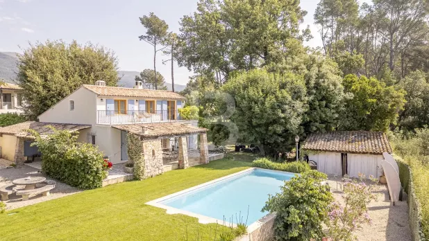 Roquefort-les-Pins Maison 4 Pièces, 114 m²