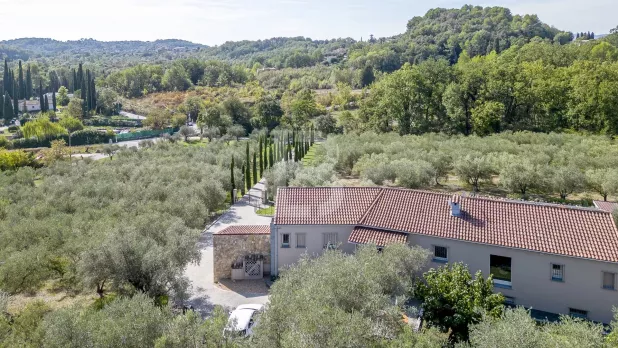 Châteauneuf-Grasse Maison 9 Pièces, 311 m²