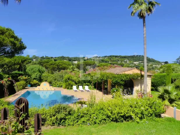 Saint-Tropez House 6 Rooms, 164 m²