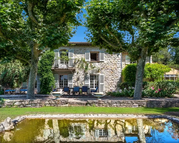 Châteauneuf-Grasse Maison 16 Pièces, 343 m²