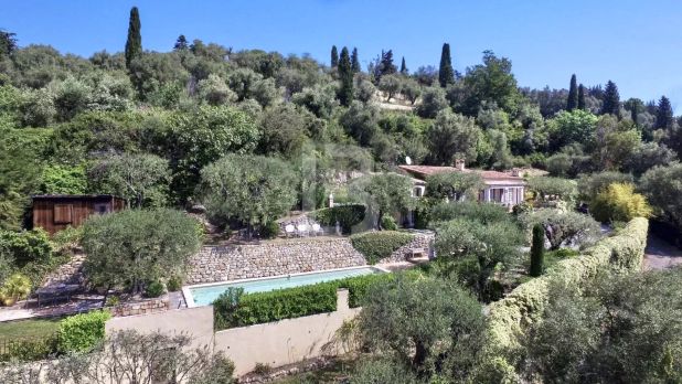 Châteauneuf-Grasse Maison 5 Pièces, 200 m²