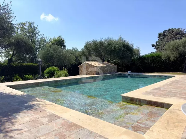 Châteauneuf-Grasse Maison 6 Pièces, 226 m²