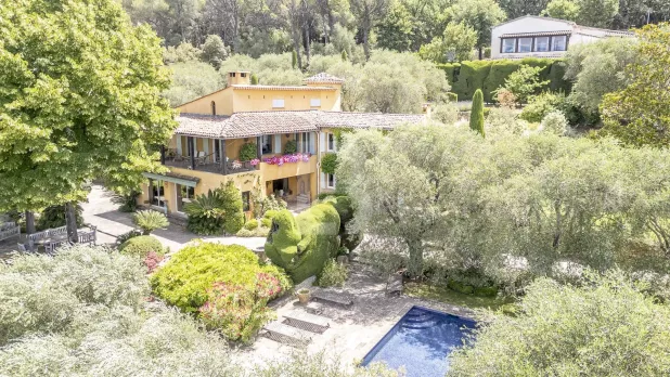 Grasse Maison 10 Pièces, 368 m²