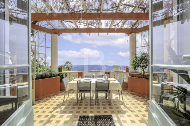 Grasse Maison 9 Pièces, 270,84 m²