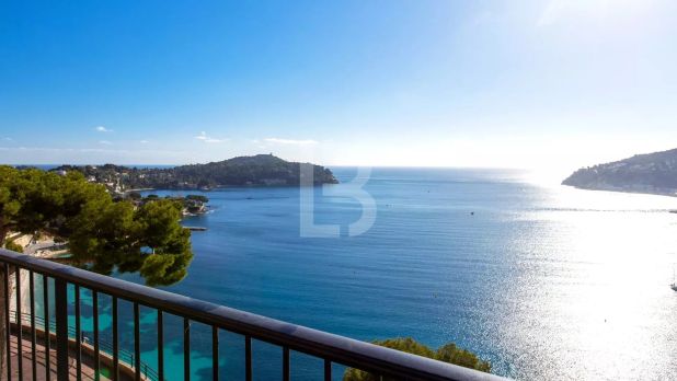 Villefranche-sur-Mer Apartment 4 Rooms, 111 m²