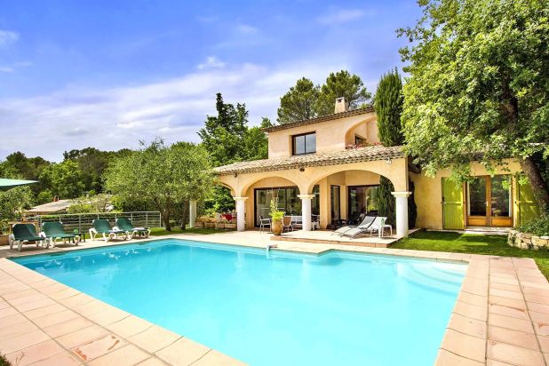 Roquefort-les-Pins House 6 Rooms, 230 m²