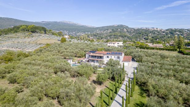 Châteauneuf-Grasse Maison 9 Pièces, 311 m²